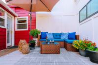 Swank House- Downtown Suite-Pet Friendly - B&B