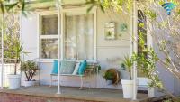 B&B Culburra Beach - Shalom Beach Cottage - Bed and Breakfast Culburra Beach