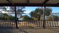 B&B Coffin Bay - CDC-625 Beach House incl.rear 2BR studio - Bed and Breakfast Coffin Bay