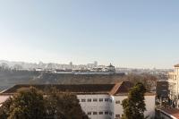 Appartamento con 3 Camere da Letto, Balcone e Vista Città
