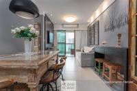 2 Apartamentos Individuais de 3 QUARTOS com ESTACIONAMENTO em Condomínio com PORTARIA 24h, Sauna e Parquinho Infantil - Apartamento com Ar Condicionado, SmarTV, Wi-Fi 120 mbps e Cozinha Completa - B&B Rio de Janeiro