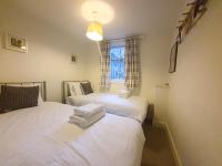 Edinburgh 2-Bedroom Cottage with Parking - Ground Floor - B&B