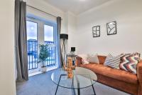 B&B Barry - StayRight 2 Bedroom Flat with Private Parking on Waterfront - Bed and Breakfast Barry