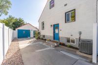 Charming Salt Lake City Home Minutes from Airport, Downtown SLC , Skiing - Chambres d'hôtes South Salt Lake