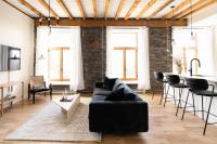 Apartment one-bedroom queen size bed