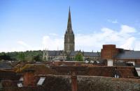 Spacious penthouse with great views of the Cathedral - B&B Salisbury