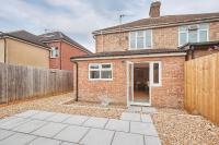 Elfleda Stay - Modern 5 bedroom house with parking - B&B