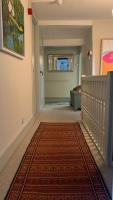 The Totnes Guest House. Upstairs at Zappa's - Bed and Breakfast Totnes