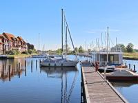 Hausboot - FLOATING 44 - "Undine" in Ueckermünde - B&B Ueckermünde