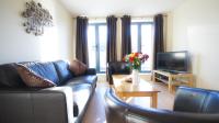 Crompton Court Apartments - Bed and Breakfast Londen