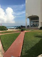 Beautiful Beach Front Pent House in Cancun!!! - B&B