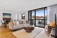 B&B Hobart - Sleek City Pad- close to the action - Bed and Breakfast Hobart