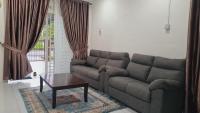 B&B Banting - Anjung KLIA House 01 With Neflix & Airport Shuttle - Bed and Breakfast Banting