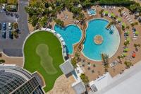 Luxurious 4 Bedroom Condo! Gulf Views! Sleeps 10 & Easy Beach Access! by Dolce Vita Getaways PCB - Chambres d'hôtes Panama City Beach