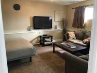 B&B Kelowna - Brilliant 2 bedroom suite near hospital and downtown - Bed and Breakfast Kelowna