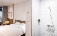 Deluxe Double Room with Bath