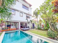 Villa Alamanda Canggu Bali - B&B
