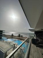 Far Out Apartments - Kololi Sands - B&B