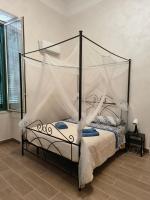 Camera Tripla con Bagno in Comune