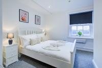 B&B Brentwood - Spacious One Bedroom Apartment in The Heart Of Brentwood - Bed and Breakfast Brentwood