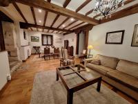 Apartment with Garden and three-Bedrooms  