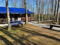 B&B Campton - 3BR, 1.5BA Perfect Location in Red River Gorge! - Bed and Breakfast Campton