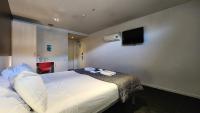 King or Twin Room with Ensuite - No Balcony