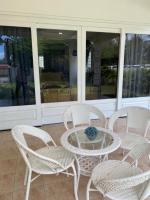 Kuala Terengganu Newly Renovated Nenda Beach House - B&B