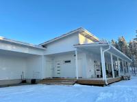Villa Kataja with winter forest landscape and wi-fi - B&B Rovaniemi