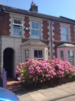 Victorian Terraced House in Salisbury; 3 bedrooms - B&B Salisbury