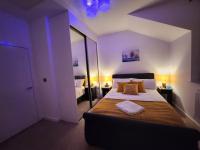 Beautifully Fab 3 bedroom 4 beds New home 8 guests Stretford Trafford - B&B Manchester