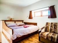 Studio - Split Level