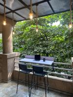 The Studio: AC, WiFi, Smart Tv - B&B