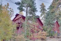 B&B Big Bear Lake - Big Bear Lake Home with Deck, Grill, and Hot Tub! - Bed and Breakfast Big Bear Lake