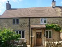 B&B Stow on the Wold - Pass the Keys The Pippins a Cotswold cottage and garden parking - Bed and Breakfast Stow on the Wold