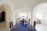 Luxury Three-Bedroom Apartment with Sea View