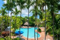 Coral Hammock Poolside Home - B&B