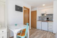 Studio with Balcony and Sea View
