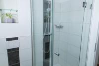 Apartment mit 2 Schlafzimmern und Dusche