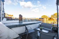 Stunning 2BR Apt wPatio in Dalston, 2 min to Tube - B&B Londra