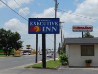 Executive Inn Pearsall - B&B Pearsall