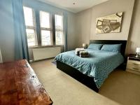 Luxury 2 bed flat Kings Road, Fulham - B&B