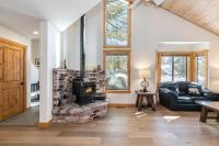 Kokanee at Tahoe Donner - Charming 3 BR - Pool Table - Fireplace - Amenity Access! - B&B Truckee