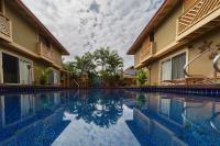 Studio with mini kitchen, pool and BBQ, Pre-Renovation Summer Sale - B&B