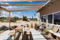 Desert Home Private Oasis Outdoor Space & Hot Tub - Chambres d’hôtes