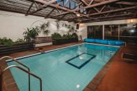 B&B New Plymouth - Family Fun Swimming Pool Spa Pool - Bed and Breakfast New Plymouth