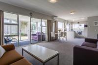 B&B New Plymouth - Sea Breeze On Belt By Coastal Walkway - Bed and Breakfast New Plymouth