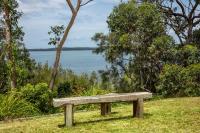 On The Lake - Pet Friendly Waterfront - B&B