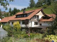 B&B Oberharmersbach - Ferienwohnungen Golla-lang - Bed and Breakfast Oberharmersbach