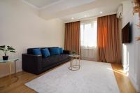 Неповторимая студия в Молодежке - Bed and Breakfast Almaty